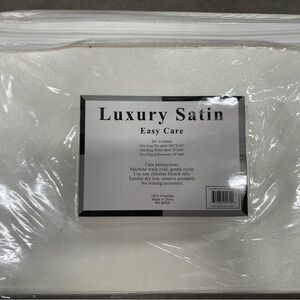 Luxury Satin Easy Care Bedding Set - Cream
